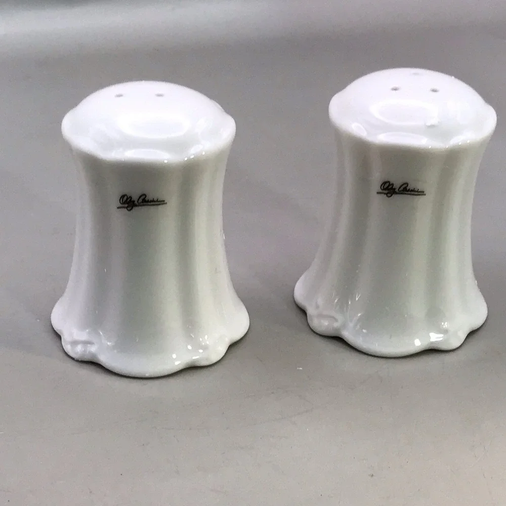 Oleg Cassini Ceramic White Vintage Salt & Pepper Shakers Floral Design 2.75